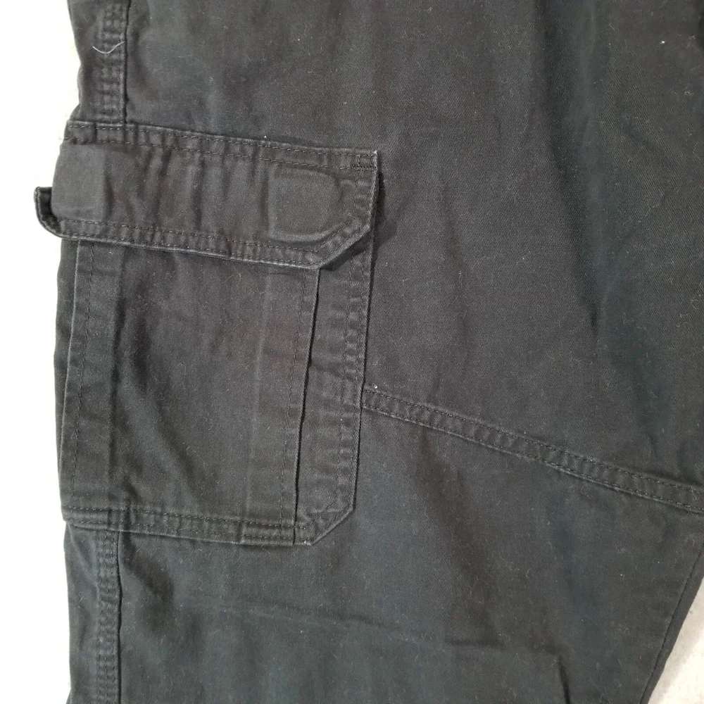 Wrangler cargo pants men's 38x32 relaxed fit black stretch outdoor hiking